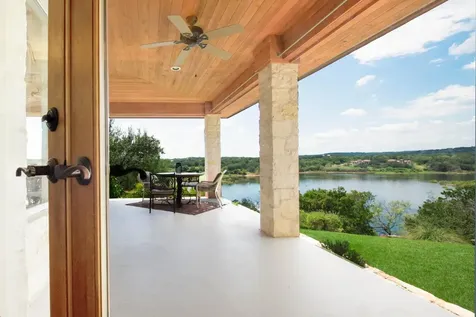 25400 River Road Spicewood TX 78669