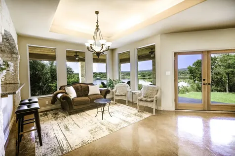 25400 River Road Spicewood TX 78669