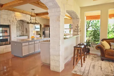 25400 River Road Spicewood TX 78669
