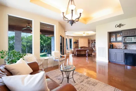 25400 River Road Spicewood TX 78669