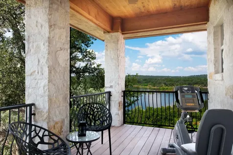 25400 River Road Spicewood TX 78669