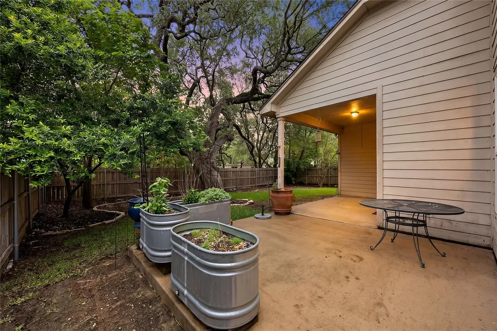 9309 Manipari Lane Austin TX 78749