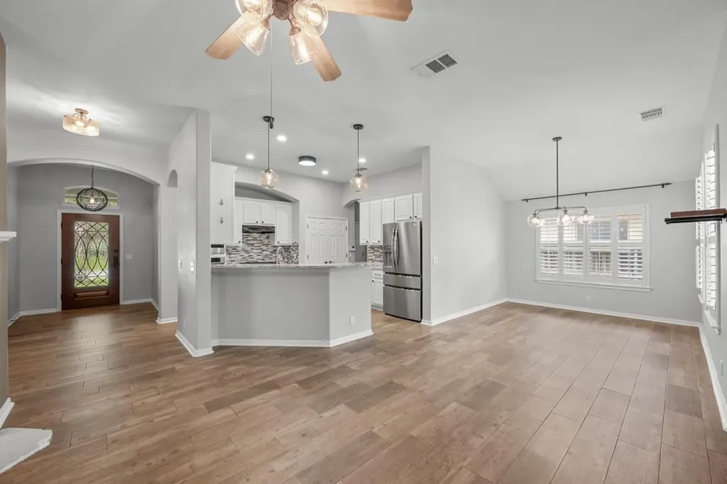 9309 Manipari Lane Austin TX 78749