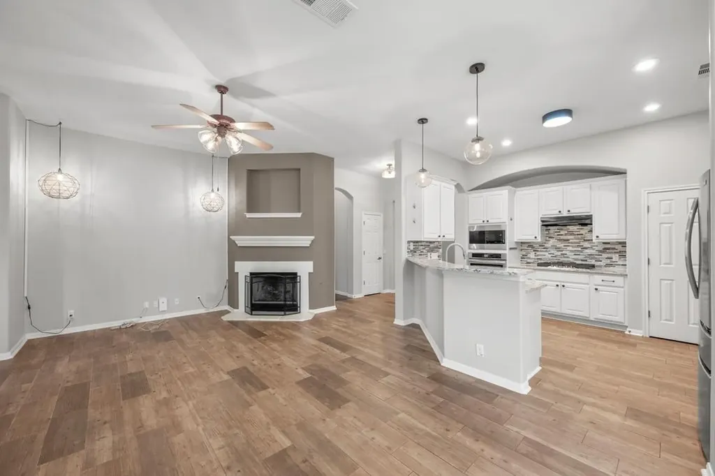 9309 Manipari Lane Austin TX 78749