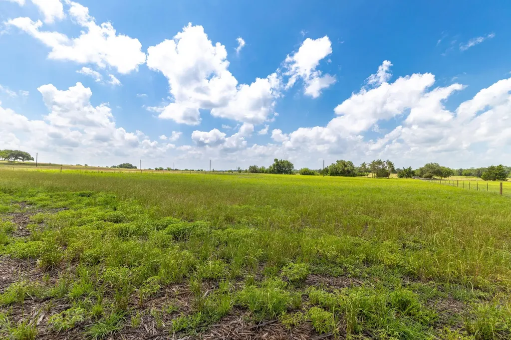 2112 (Tract #4) Baca Loop Flatonia TX 78941