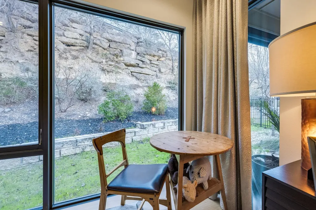 6820 N Cypress Point Austin TX 78746