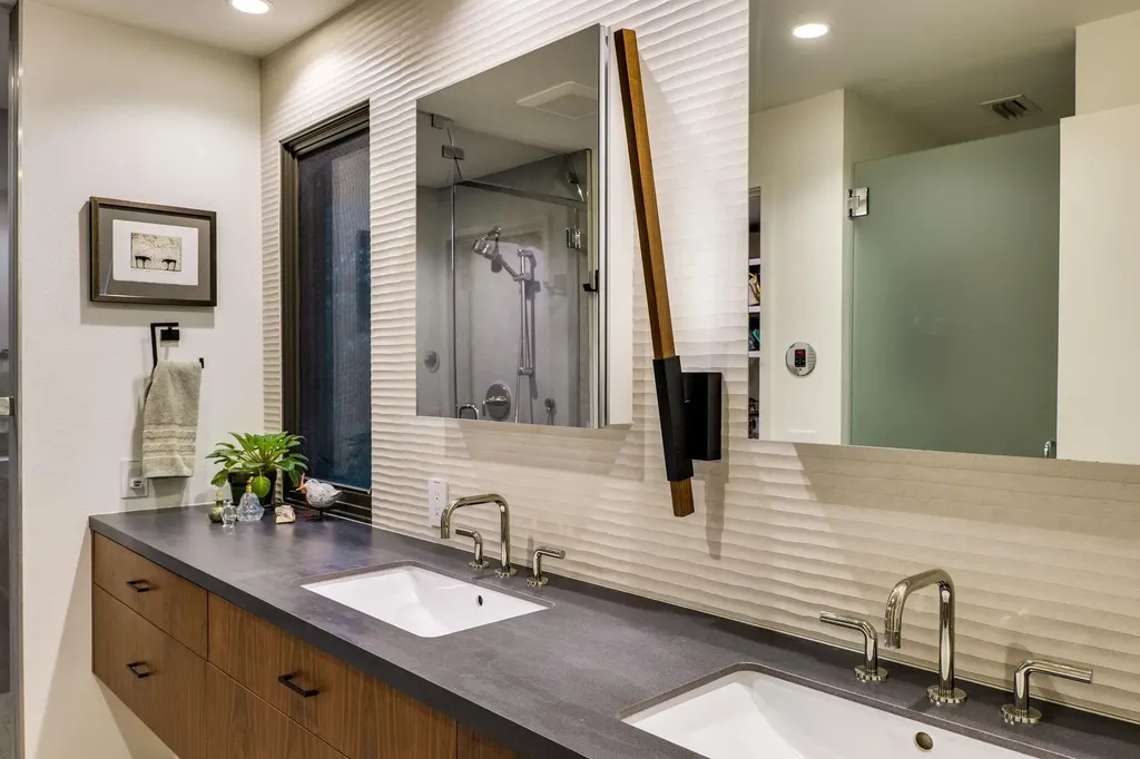 6820 N Cypress Point Austin TX 78746