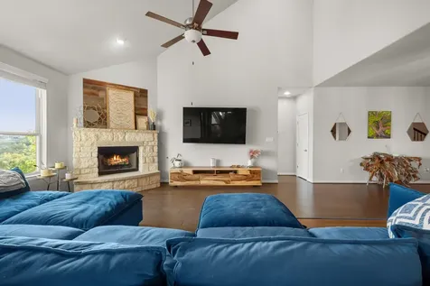 21824 Rock Wren Road Spicewood TX 78669