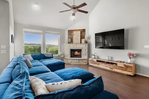 21824 Rock Wren Road Spicewood TX 78669