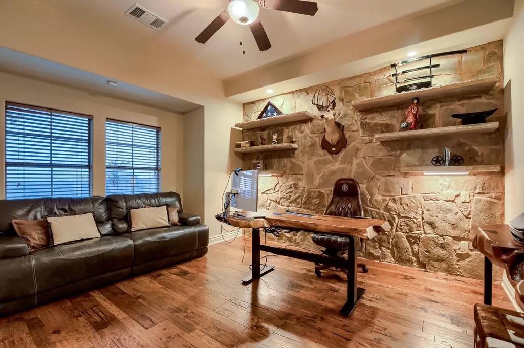 226 Hudson Lane Dripping Springs TX 78620