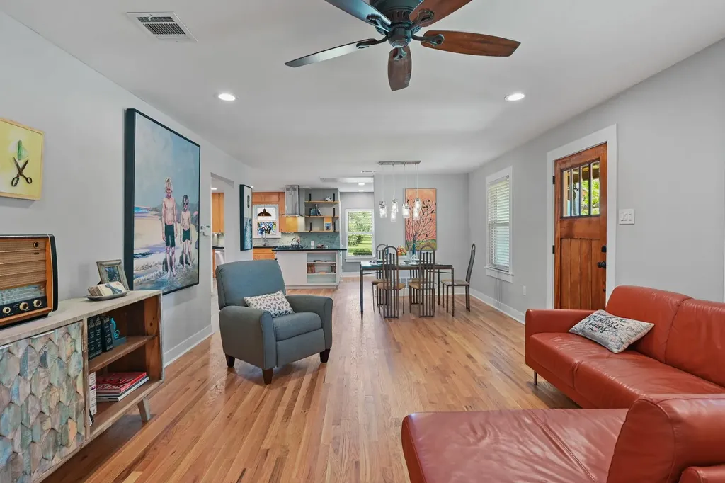 1217 Fairground Street Taylor TX 76574