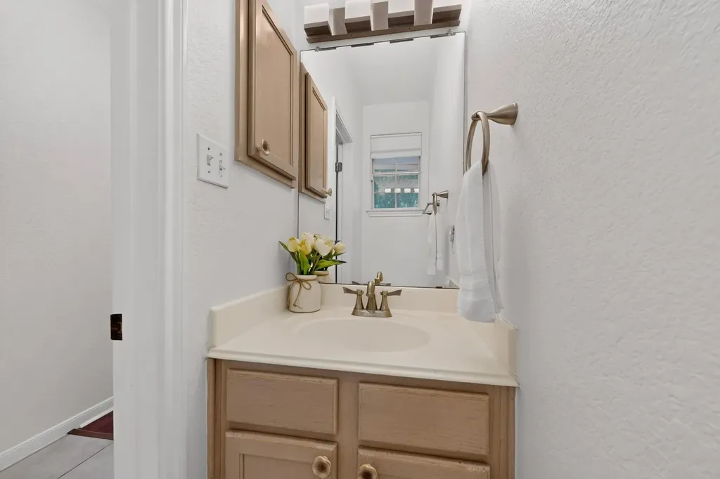 2100 Pipers Field Drive Austin TX 78758