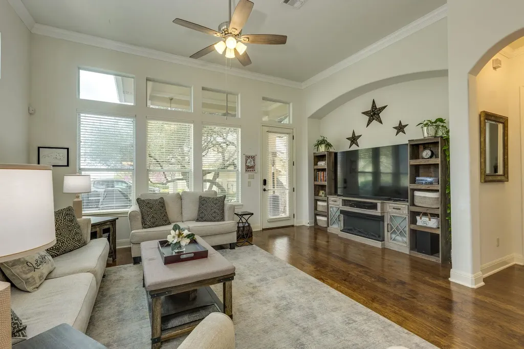 118 Perpetuation Drive Austin TX 78734