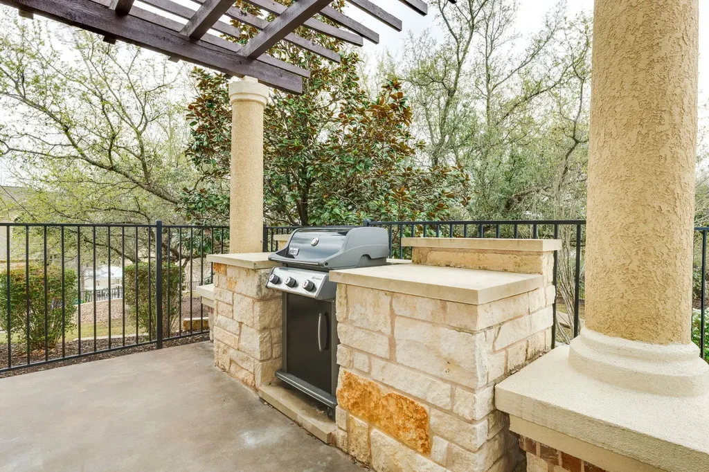 118 Perpetuation Drive Austin TX 78734