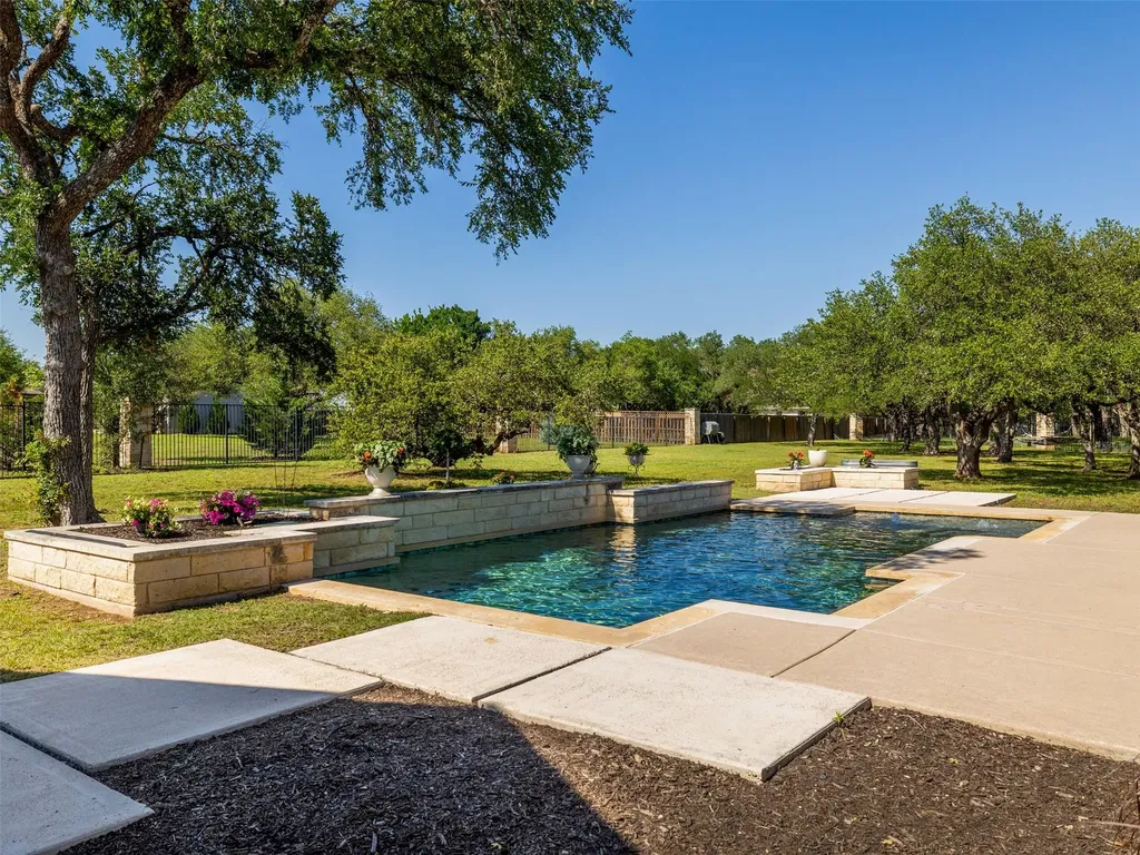 109 Cascada Cove Georgetown TX 78633