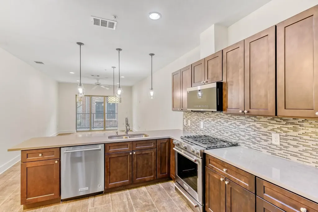 908 Nueces Street Austin TX 78701