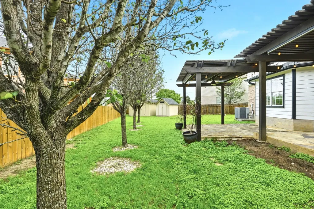 205 N Boone Valley Drive Round Rock TX 78664
