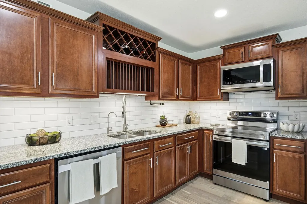 205 N Boone Valley Drive Round Rock TX 78664