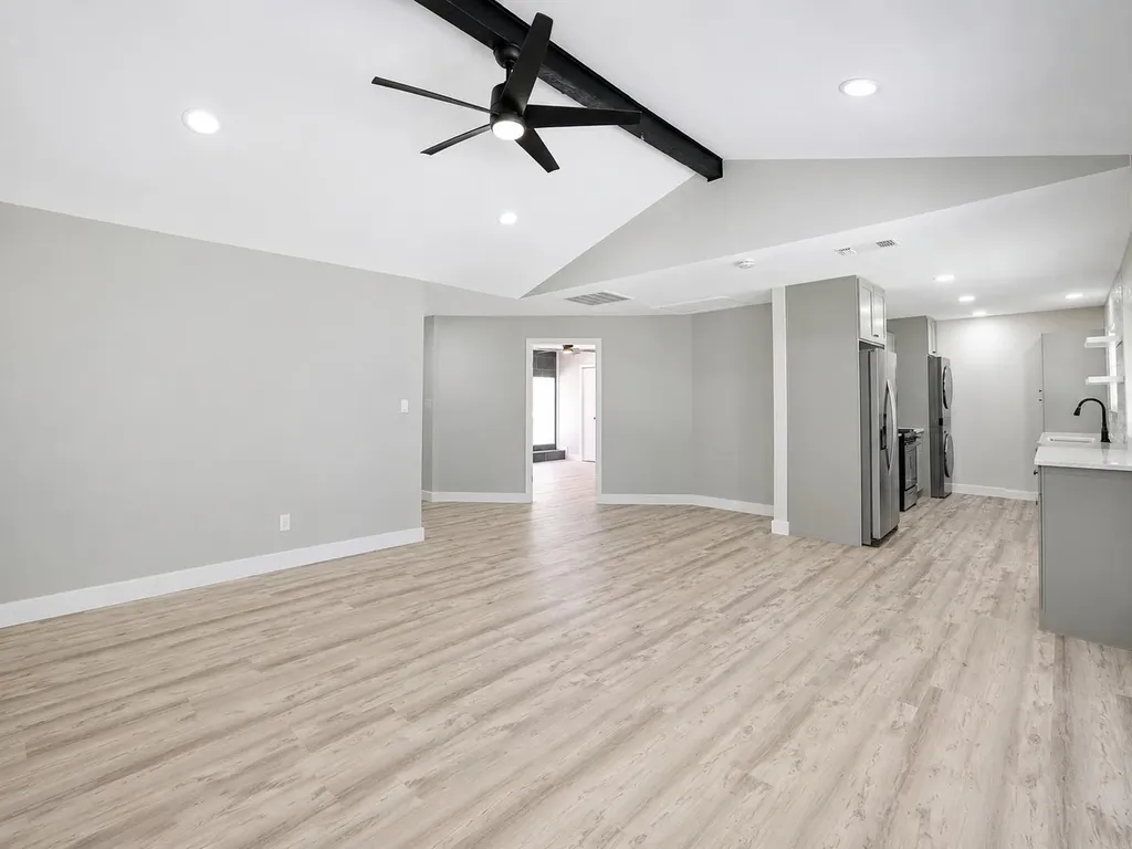 4604 Brassiewood Drive Austin TX 78744
