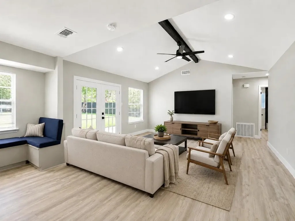 4604 Brassiewood Drive Austin TX 78744
