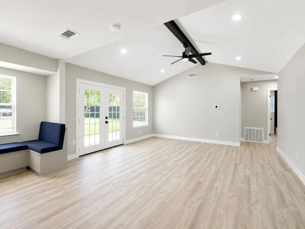 4604 Brassiewood Drive Austin TX 78744