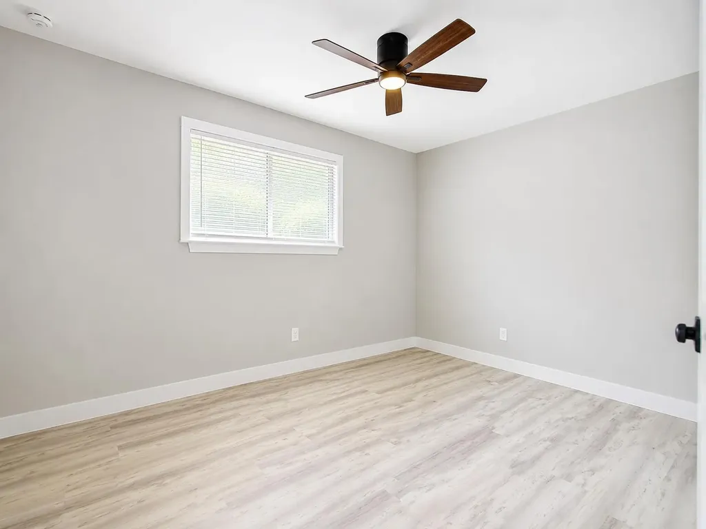 4604 Brassiewood Drive Austin TX 78744