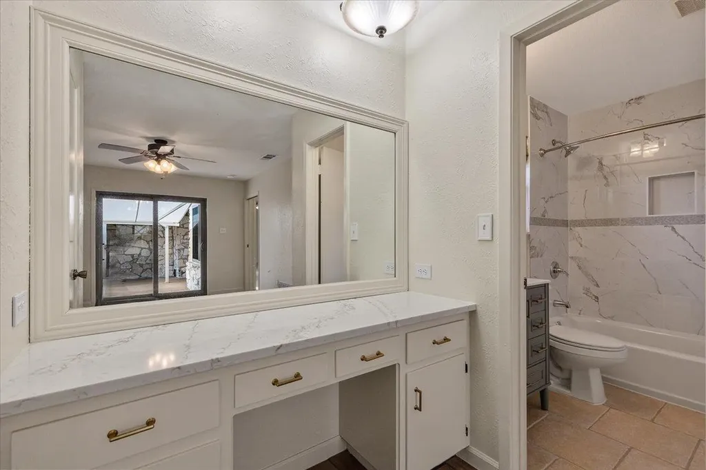12213 Waterside Trail Austin TX 78750
