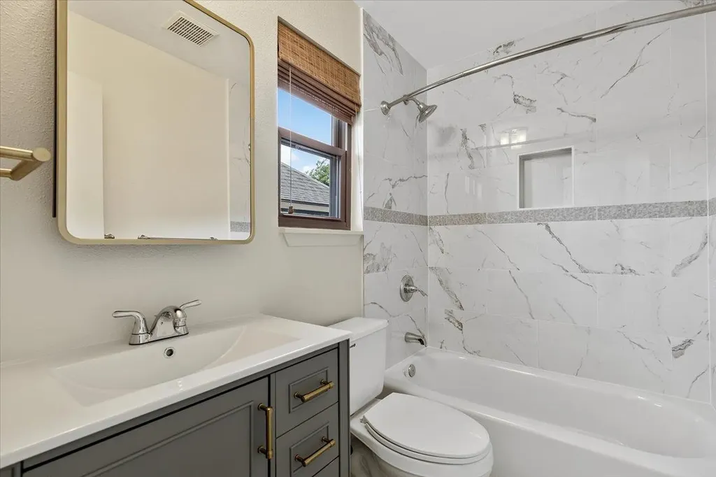 12213 Waterside Trail Austin TX 78750