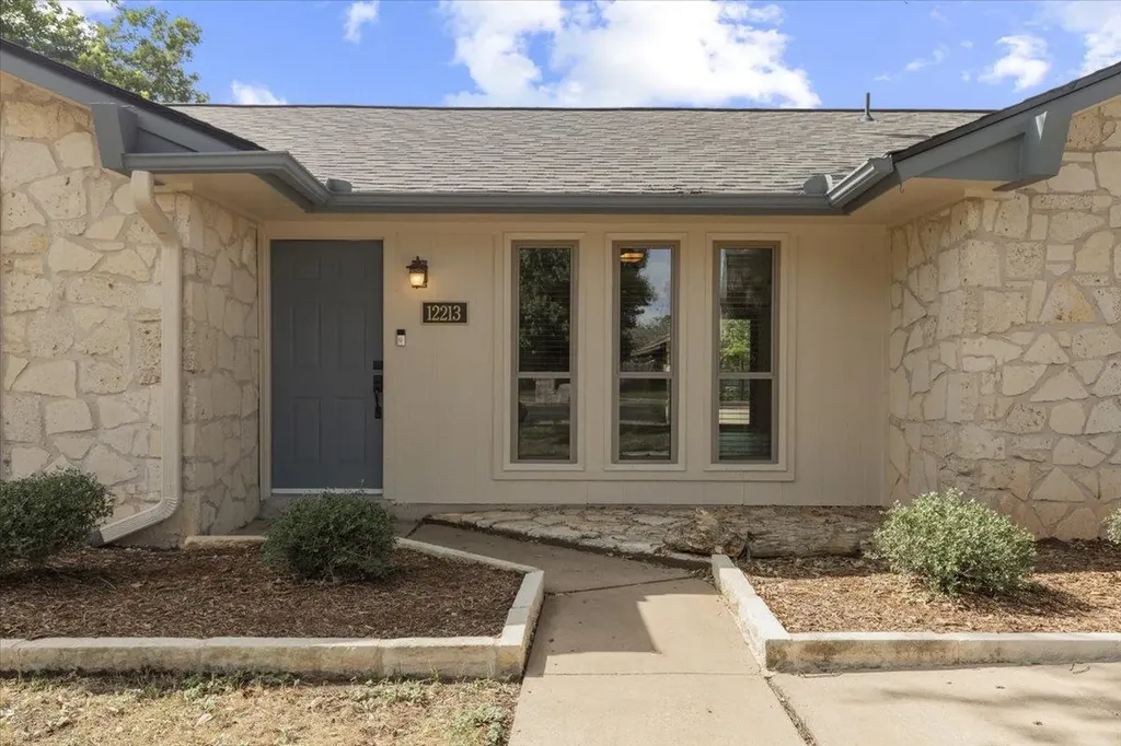 12213 Waterside Trail Austin TX 78750