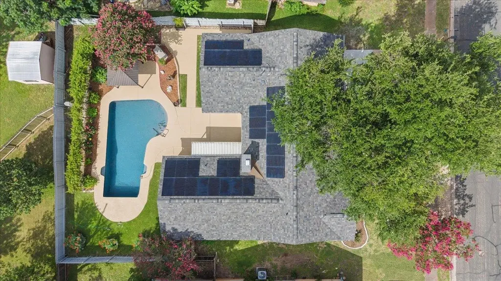 12213 Waterside Trail Austin TX 78750