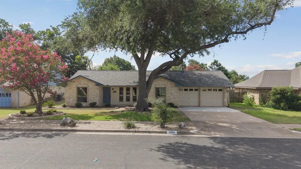 12213 Waterside Trail Austin TX 78750