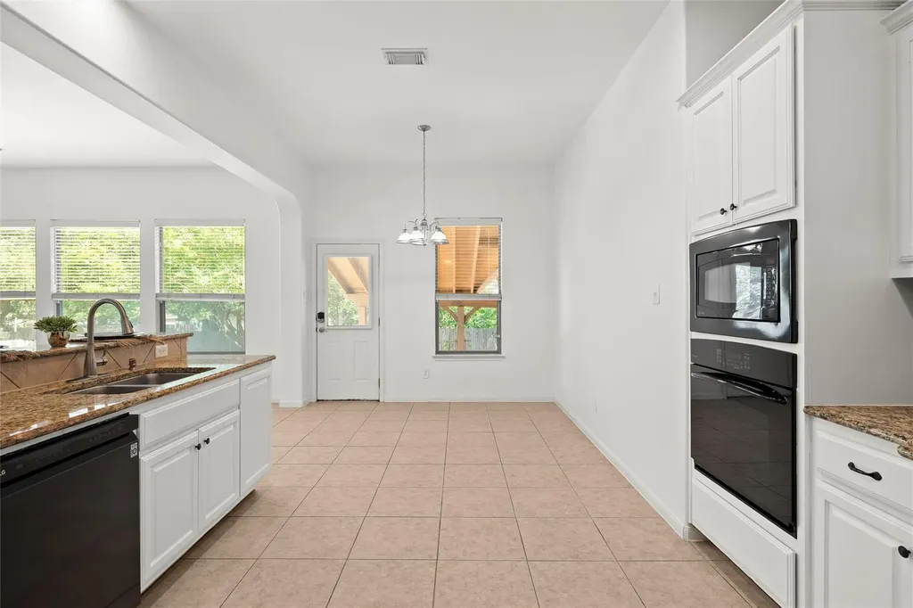 260 Kiras Court Austin TX 78737