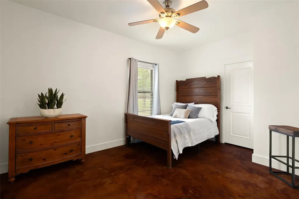 5605 Mccarty Lane Austin TX 78749