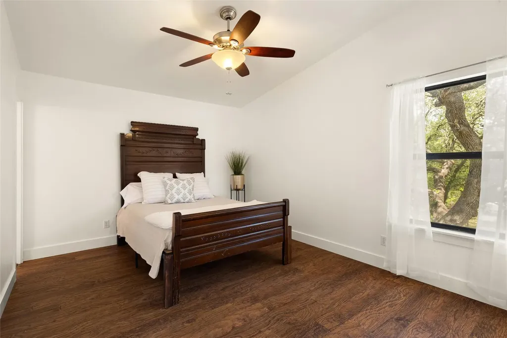 5605 Mccarty Lane Austin TX 78749