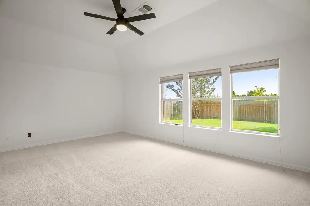 2206 Hayfield Square Pflugerville TX 78660