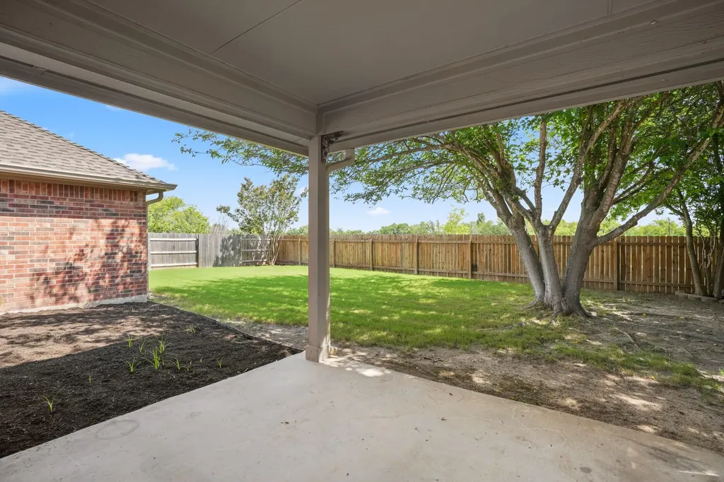 2206 Hayfield Square Pflugerville TX 78660