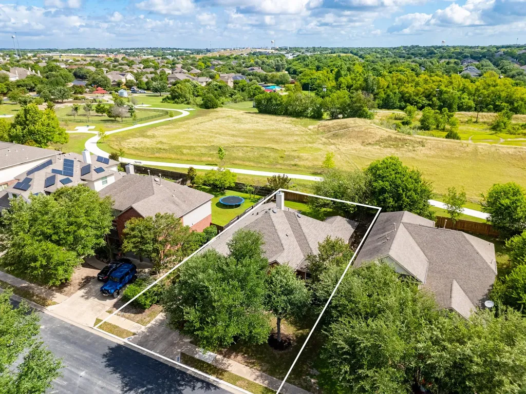 2206 Hayfield Square Pflugerville TX 78660