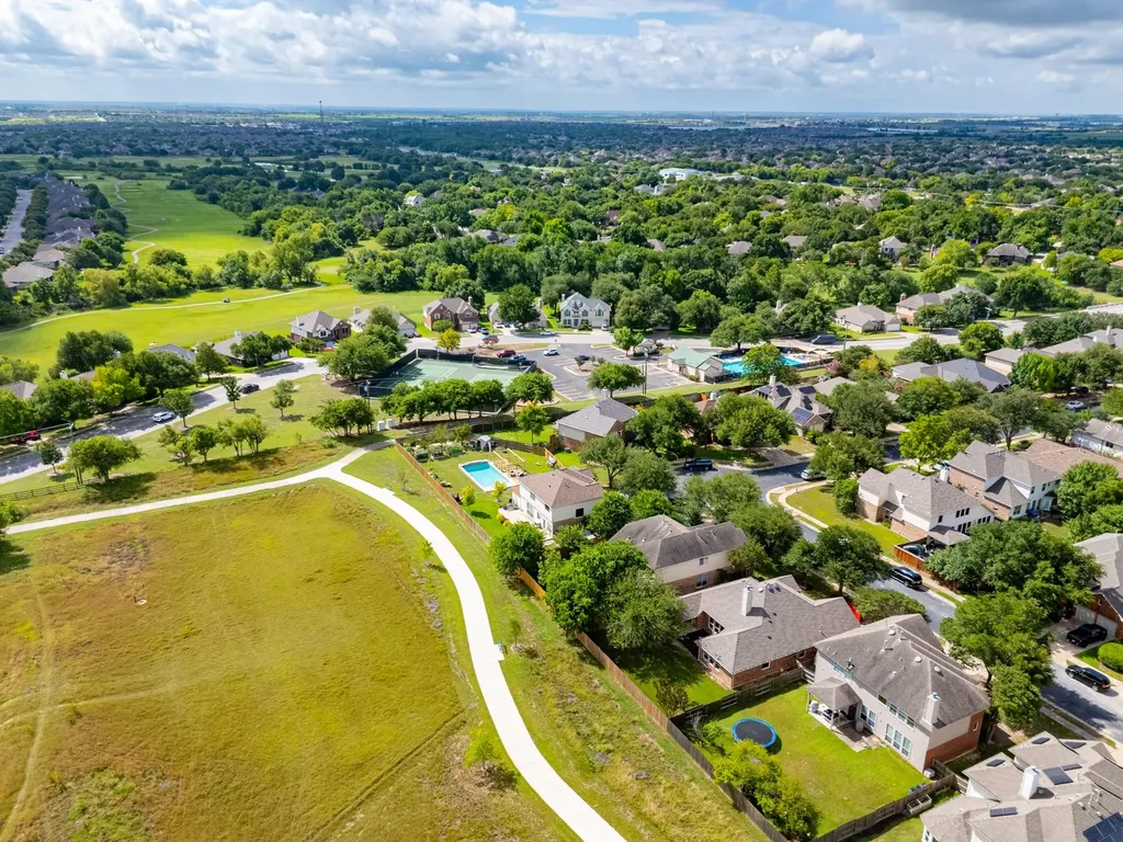 2206 Hayfield Square Pflugerville TX 78660