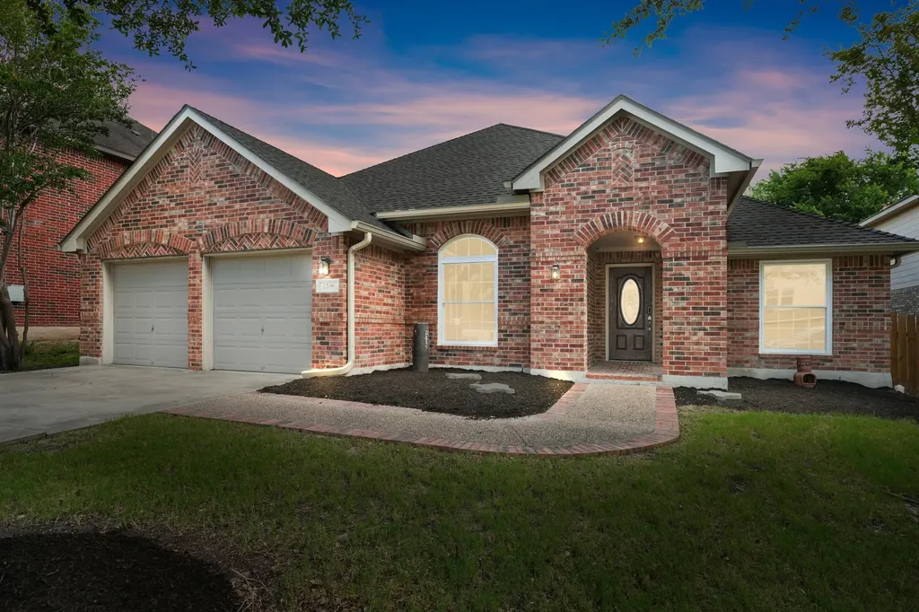 2206 Hayfield Square Pflugerville TX 78660
