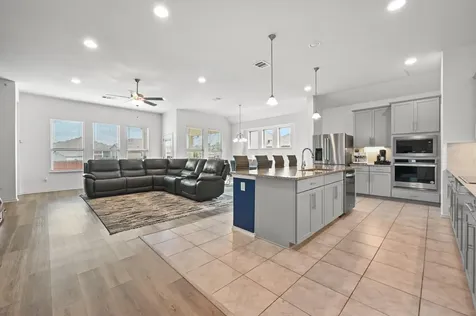 120 Scotsburg Street Hutto TX 78634