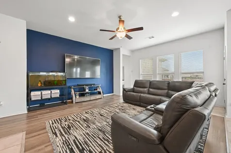 120 Scotsburg Street Hutto TX 78634
