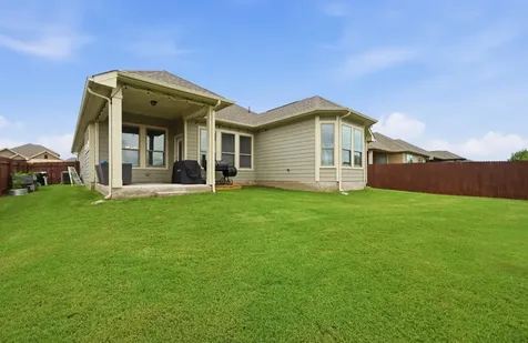 120 Scotsburg Street Hutto TX 78634