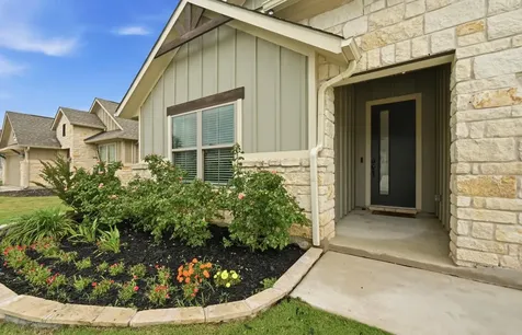 120 Scotsburg Street Hutto TX 78634