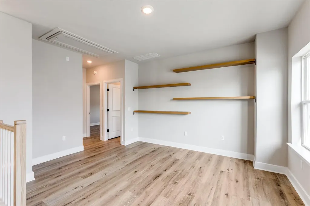 8317 Yokohama Terrace Austin TX 78744
