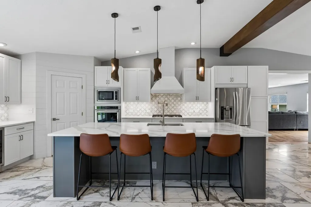 2101 Upper Branch Cove Dripping Springs TX 78620