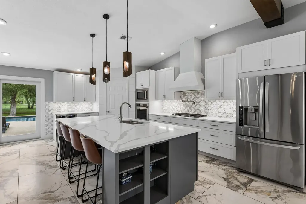 2101 Upper Branch Cove Dripping Springs TX 78620