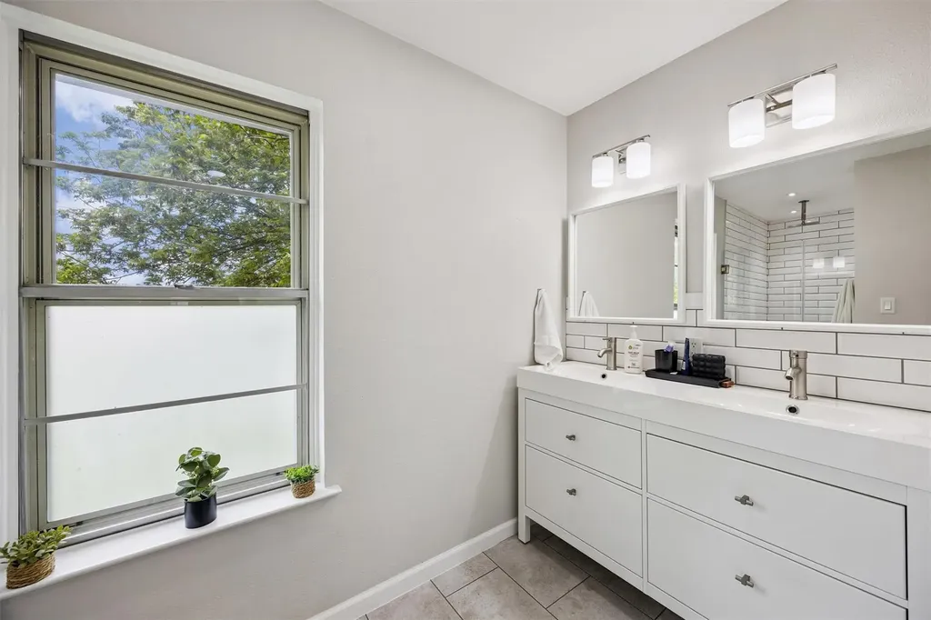 2118 Vanderbilt Lane Austin TX 78723