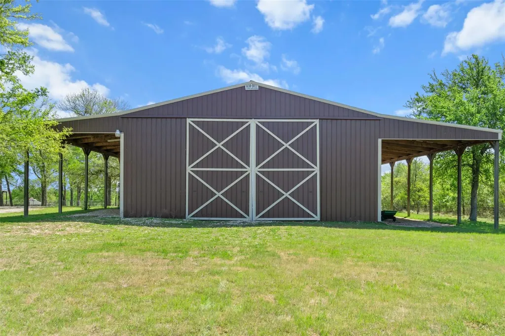 4530 Fm 86 Luling TX 78648