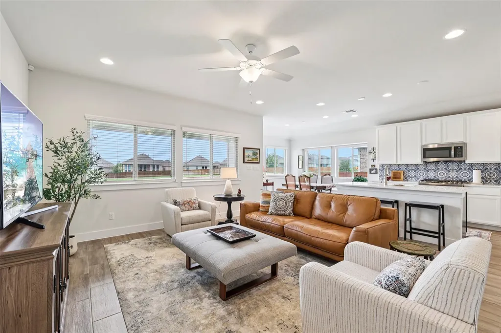 162 Billowing Way Kyle TX 78640