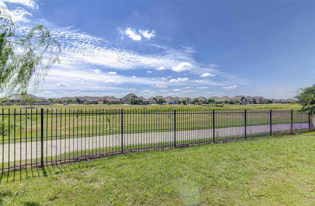 3813 Birdwatch Loop Pflugerville TX 78660